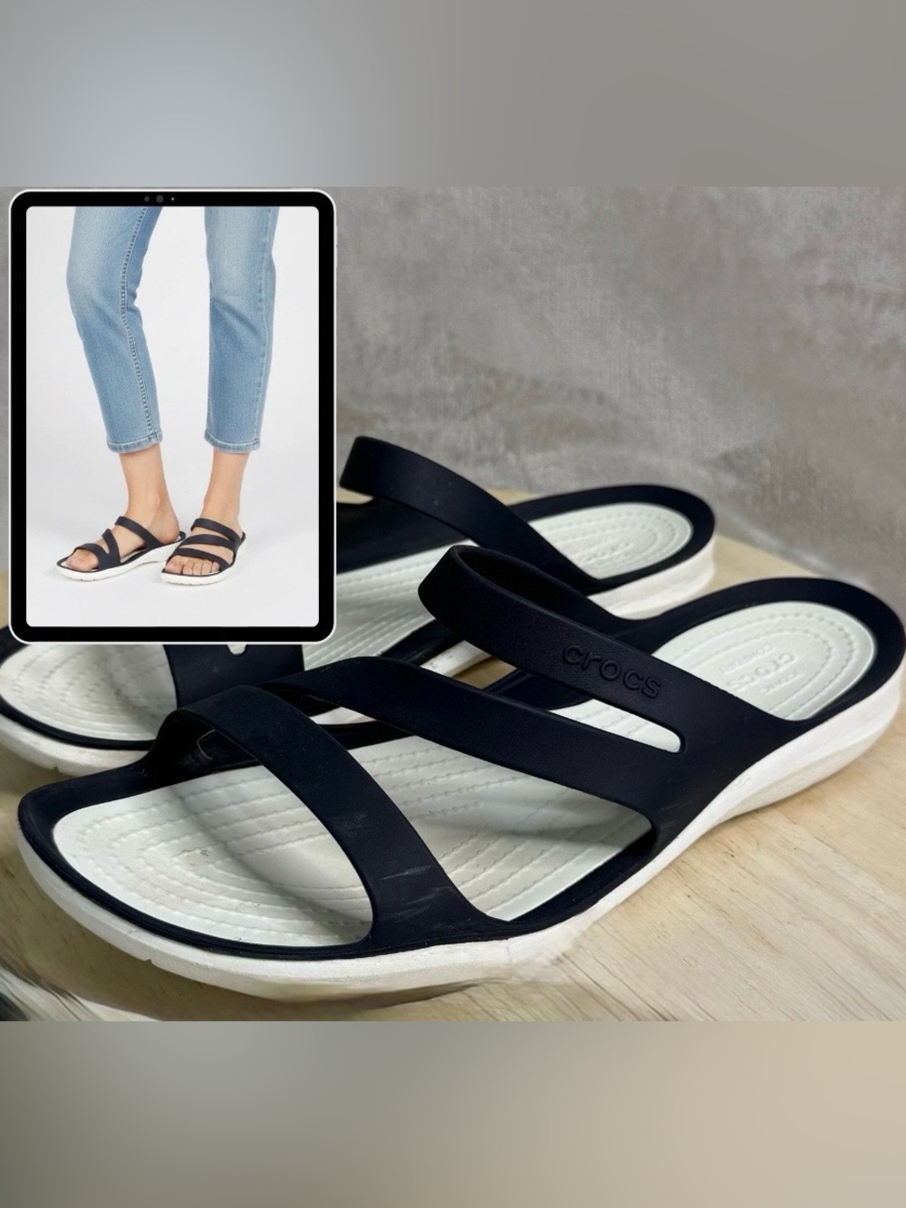 Crocs Swiftwater Sandal Womens 7 Navy White Strappy Comfort Slide
